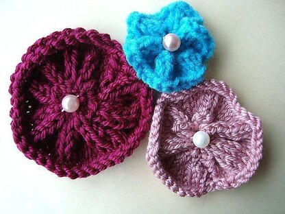 691 knitted flower