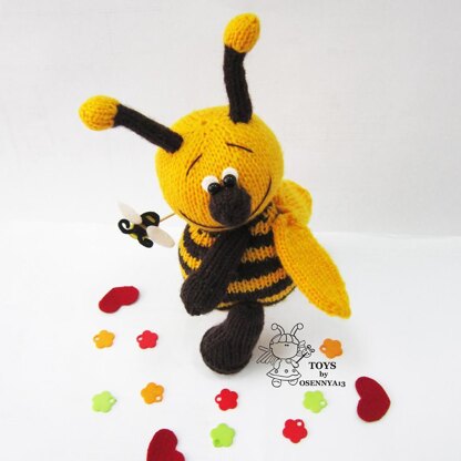 Сheerful bee