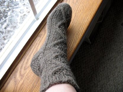 Ladies' Cabled Socks