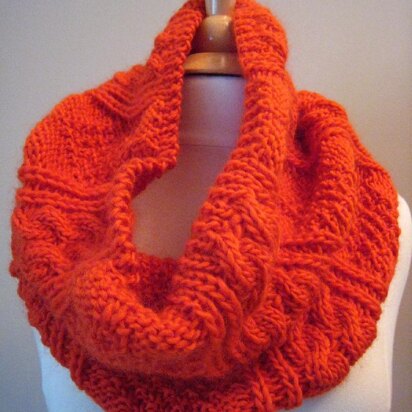 Sweet Orange Cowl