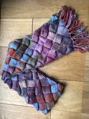 Entrelac scarf