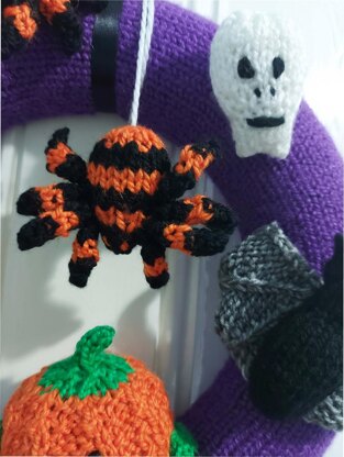 Halloween Wreath with Pumpkin Ghost Bat & Spider Decoration LH013