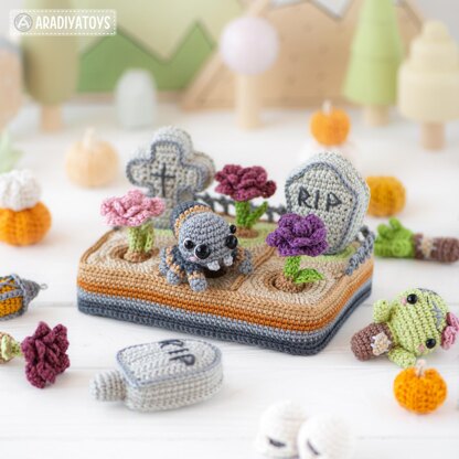 4-in-1 halloween night crochet pattern graveyard amigurumi tutorial mini kingdom DIY raven spider zombie howto digital PDF file by AradiyaToys (Olka Novytska)