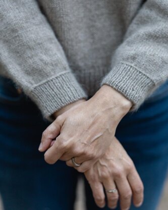 Linja Sweater