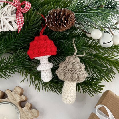 Mushroom no sew crochet pattern Christmas ornament Amigurumi keyring crochet Car mirror hanger Bag charm keychain