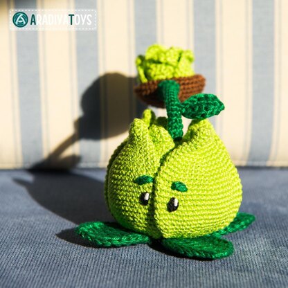 Cabbage-pult from "Plants vs. Zombies" by AradiyaToys