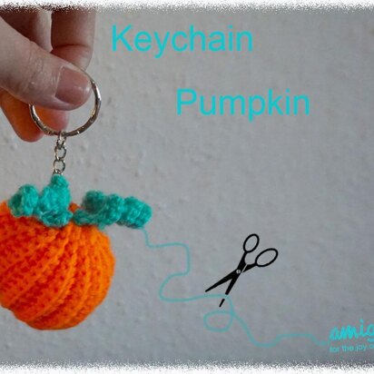 Crochet pattern pumpkin keychain