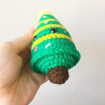 NO SEW Christmas Tree