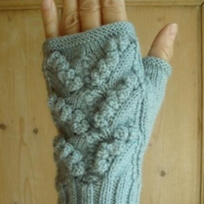 Lily-of-the-Valley fingerless mitts/gloves