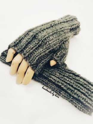 2 x 2 Rib Fingerless Mitts