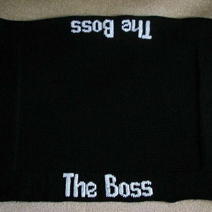 Pet Blanket - The Boss - knitting pattern