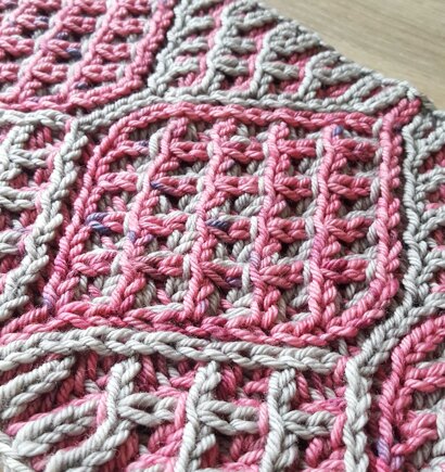 Diamond Lattice Cowl #2