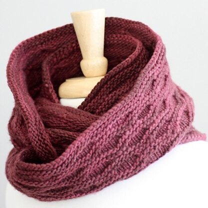 Designs by Romi A Cowl For Jeanne PDF