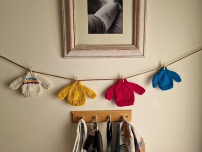 Mini Jumper Decoration