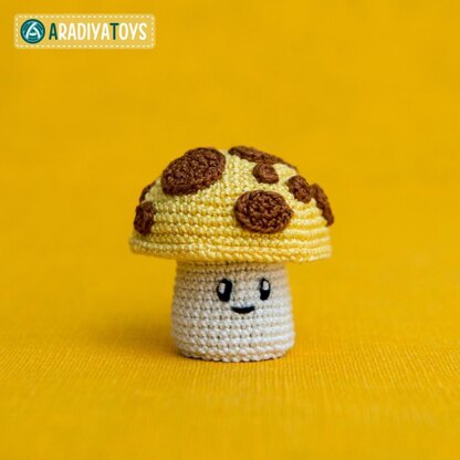 Sun-shroom from "Plants vs. Zombies" by AradiyaToys