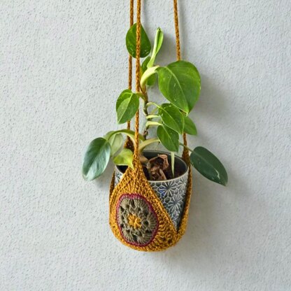 African Flower Plant Hanger
