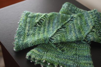 Spiral Path Mitts