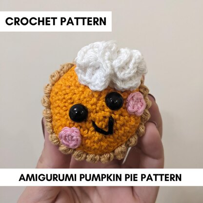 Crochet pumpkin pie pattern | Low sew crochet pie pattern with 2 sizes & decorating options | Amigurumi crochet pumpkin pie pattern