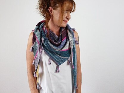 Shawl without weaving ends