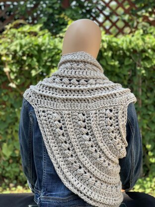 Cousin's Crossbody Cowl