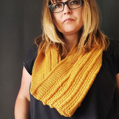 Athena Cowl