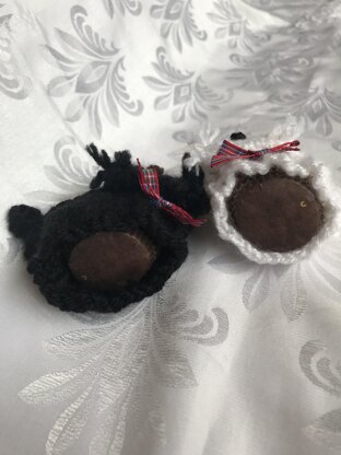 SCOTTIE THE TERRIER KNITTING PATTERN CREME EGG OR FERRERO COVER