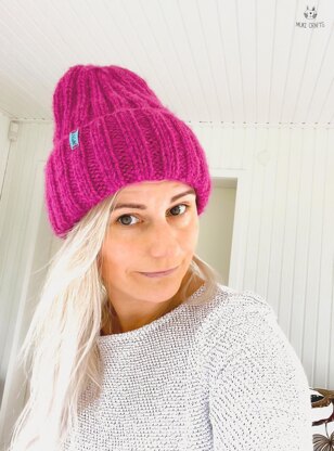 Jenna hat