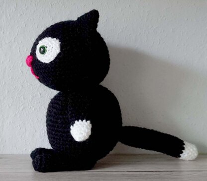 Amigurumi Häkelanleitung für die Katze Blacky ♥