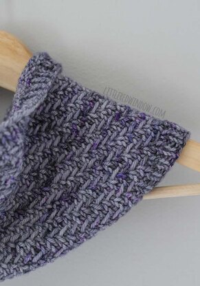 Hazel Herringbone Cowl