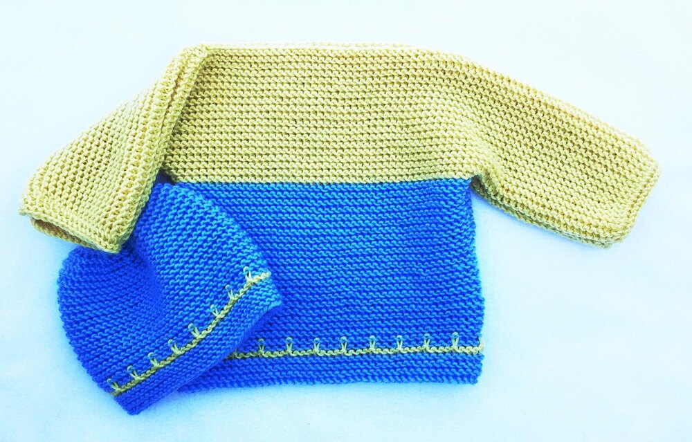 Garter stitch shop baby sweater pattern