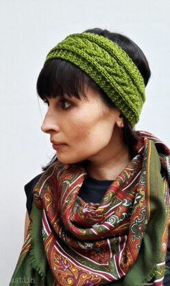 Annikka cable knit headband