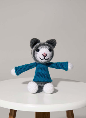 "Jamie the Kitten" - Free Crochet Pattern For Toys in Paintbox Yarns Simply DK - 009