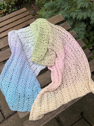 Chevron lace shawl