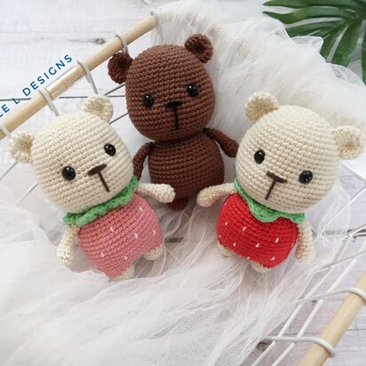 Strawberry bear amigurumi