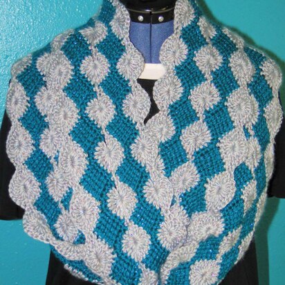 Shells and Diamonds scarf