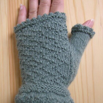 Gansey Fingerless Mitts