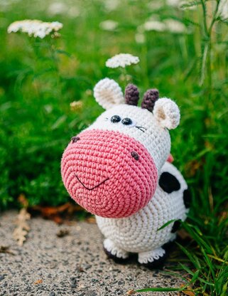 Daisy the Cow Crochet Pattern