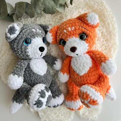 Fox and wolf toy