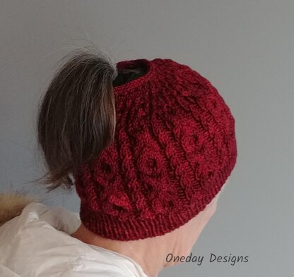 Chimenea Pony Tail/Messy Bun Hat