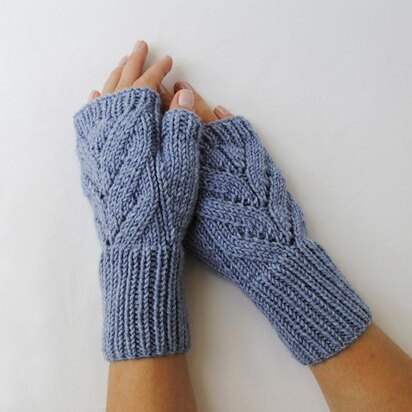 Leaves Fingerless Gloves