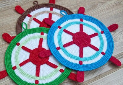 212 Ship wheel decor or Potholder