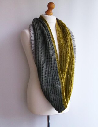 Cascade Boliviana Cowl