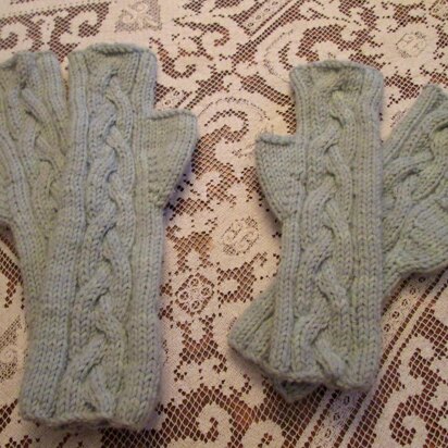 S'il Vous Plait! Fingerless Gloves