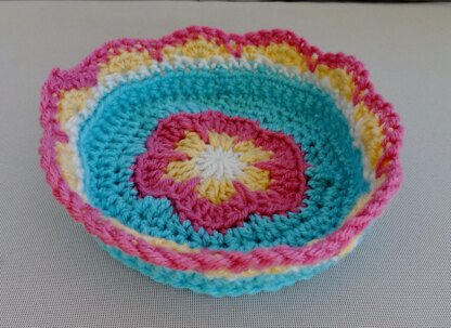 Flower Motif Small Basket