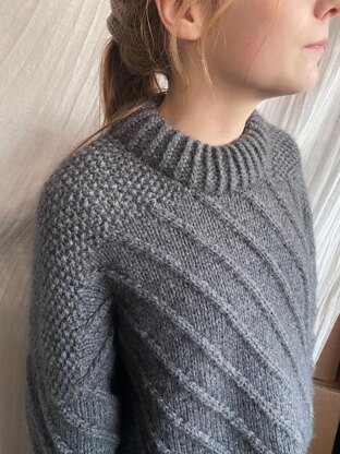 Sand dunes sweater