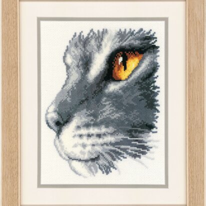 Vervaco Majesty II Cat Cross Stitch Kit - 20cm x 26cm