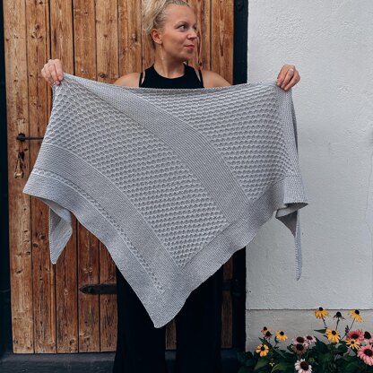 Ava Shawl