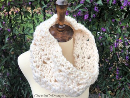 Charisma Cowl