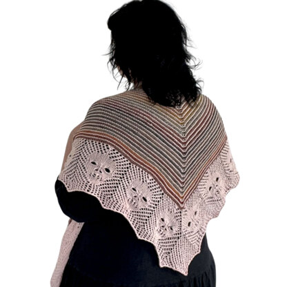 AMBAH The Ghost Knitter's Shawl PDF