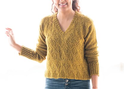 Dharā Pullover